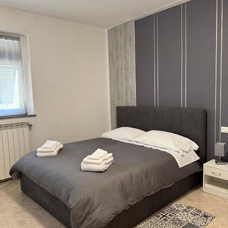Serravalle Shop&Stay Серравалле-Скривія Екстер'єр фото