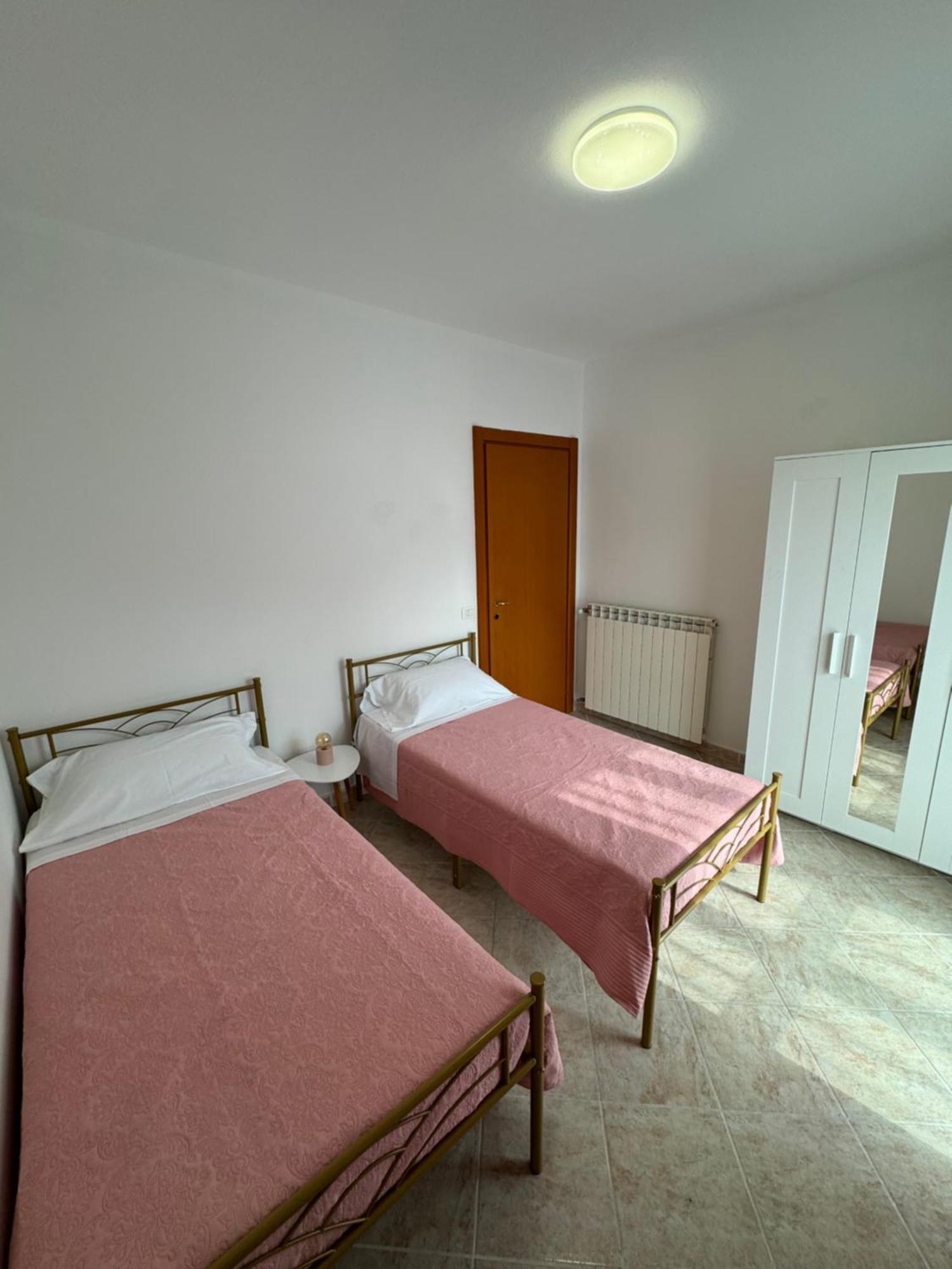 Serravalle Shop&Stay Серравалле-Скривія Екстер'єр фото